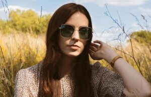 tendances lunettes de soleil femmes 2022 montures esprit annees 70