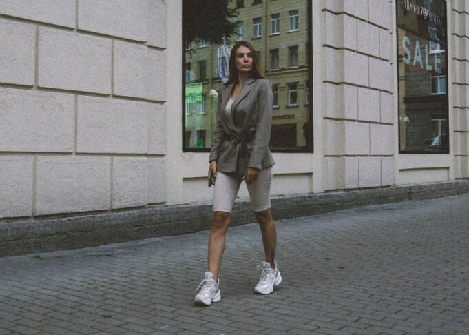 ¿Qué modelos de chaquetas están a la moda? tendances mode mi saison veste femme automne 2022