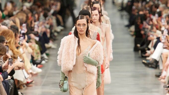 Tendencias de colores y estilos vistas en “La semana de la moda” top tendances mode 2022 2023 femme printemps ete automne hiver