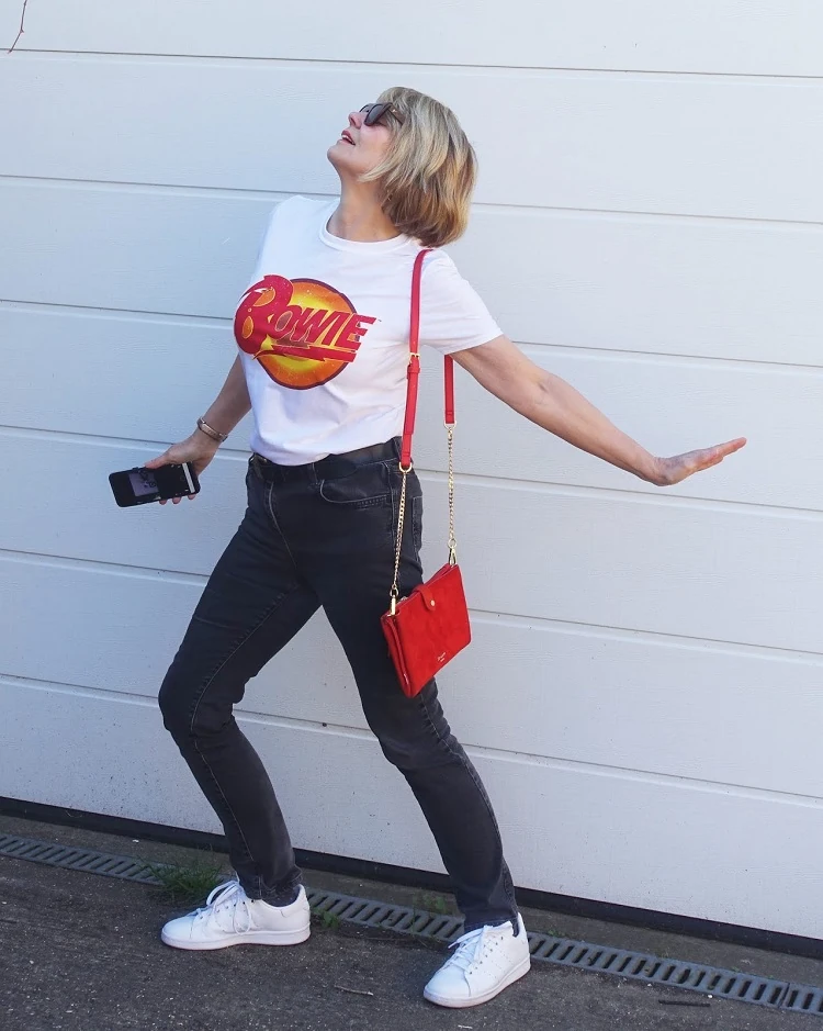 ¿Usar zapatillas después de los 50? ¡Consejos y trucos para rejuvenecer! 1 - 【MioEstilo】 zapatos de moda para mujer 2022