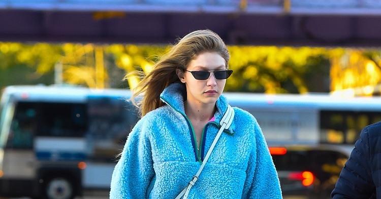 Chaquetas polares: Formas de combinarlas para lucir elegante 1 - 【MioEstilo】 tendencia de ropa de calle de gigi hadid 2022