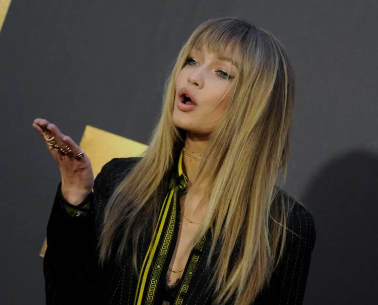 peinado verano 2022 mujer flequillo birkin flequillo gigi hadid